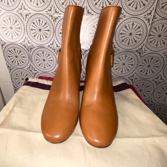 Tory Burch Kira 70mm Calf Leather Bootie Tan size 8.5 - Picture 6 of 16